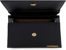 Carica l'immagine nel visualizzatore di Gallery, Le Chiquito leather handbag