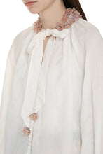 Carica l'immagine nel visualizzatore di Gallery, Postcard cotton blouse