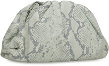 Carica l'immagine nel visualizzatore di Gallery, Pouch leather clutch