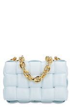 Carica l'immagine nel visualizzatore di Gallery, Chain Cassette leather crossbody bag