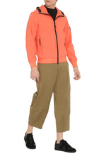 Carica l'immagine nel visualizzatore di Gallery, Technical fabric hooded jacket