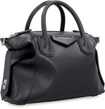 Carica l'immagine nel visualizzatore di Gallery, Antigona Soft leather handbag
