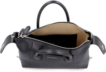 Carica l'immagine nel visualizzatore di Gallery, Antigona Soft leather handbag