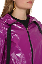 Carica l'immagine nel visualizzatore di Gallery, Technical fabric hooded jacket
