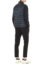 Carica l'immagine nel visualizzatore di Gallery, Padded bodywarmer
