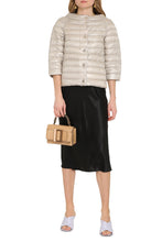 Carica l'immagine nel visualizzatore di Gallery, Snap button fastening down jacket