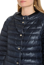 Carica l'immagine nel visualizzatore di Gallery, Snap button fastening down jacket