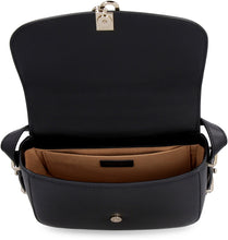 Carica l'immagine nel visualizzatore di Gallery, Varenne leather crossbody bag