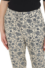 Carica l&#39;immagine nel visualizzatore di Gallery, Pescina cropped trousers

