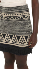 Carica l&#39;immagine nel visualizzatore di Gallery, Almonte knitted mini skirt
