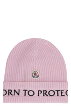 Carica l&#39;immagine nel visualizzatore di Gallery, Moncler Born to Protect - Ribbed knit beanie
