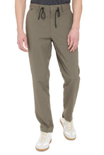 Carica l&#39;immagine nel visualizzatore di Gallery, Performance - slim fit trousers
