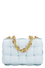 Carica l&#39;immagine nel visualizzatore di Gallery, Chain Cassette leather crossbody bag
