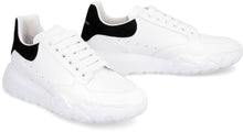 Carica l&#39;immagine nel visualizzatore di Gallery, New Court leather sneakers
