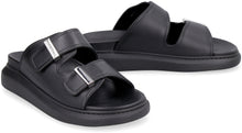 Carica l&#39;immagine nel visualizzatore di Gallery, Leather slides with buckles
