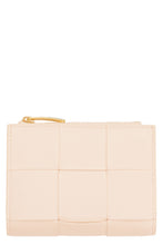 Carica l&#39;immagine nel visualizzatore di Gallery, Leather wallet

