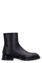 Carica l&#39;immagine nel visualizzatore di Gallery, Slim Tread leather ankle boots
