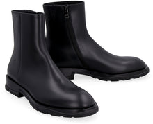 Carica l&#39;immagine nel visualizzatore di Gallery, Slim Tread leather ankle boots
