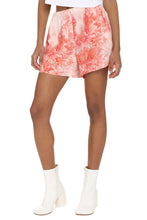 Carica l&#39;immagine nel visualizzatore di Gallery, Printed silk pajama shorts
