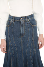 Carica l&#39;immagine nel visualizzatore di Gallery, Denim skirt

