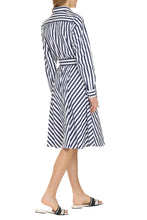 Carica l&#39;immagine nel visualizzatore di Gallery, Striped cotton shirtdress
