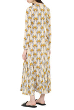 Load image into Gallery viewer, Printed flared dress
