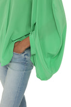 Load image into Gallery viewer, Silk shirt
