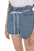 Carica l&#39;immagine nel visualizzatore di Gallery, Denim shorts
