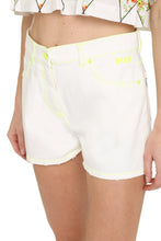 Carica l&#39;immagine nel visualizzatore di Gallery, Denim shorts
