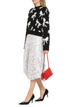 Load image into Gallery viewer, Long sleeve crew-neck sweater
