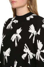 Load image into Gallery viewer, Long sleeve crew-neck sweater
