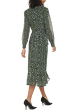 Load image into Gallery viewer, Printed georgette dress
