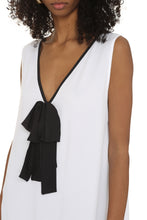 Carica l&#39;immagine nel visualizzatore di Gallery, Silk-blend top
