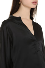 Load image into Gallery viewer, Silk blouse
