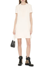 Carica l&#39;immagine nel visualizzatore di Gallery, Embroidered crêpe dress
