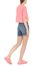 Carica l&#39;immagine nel visualizzatore di Gallery, Logo detail cropped t-shirt
