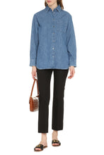 Carica l&#39;immagine nel visualizzatore di Gallery, Denim shirt
